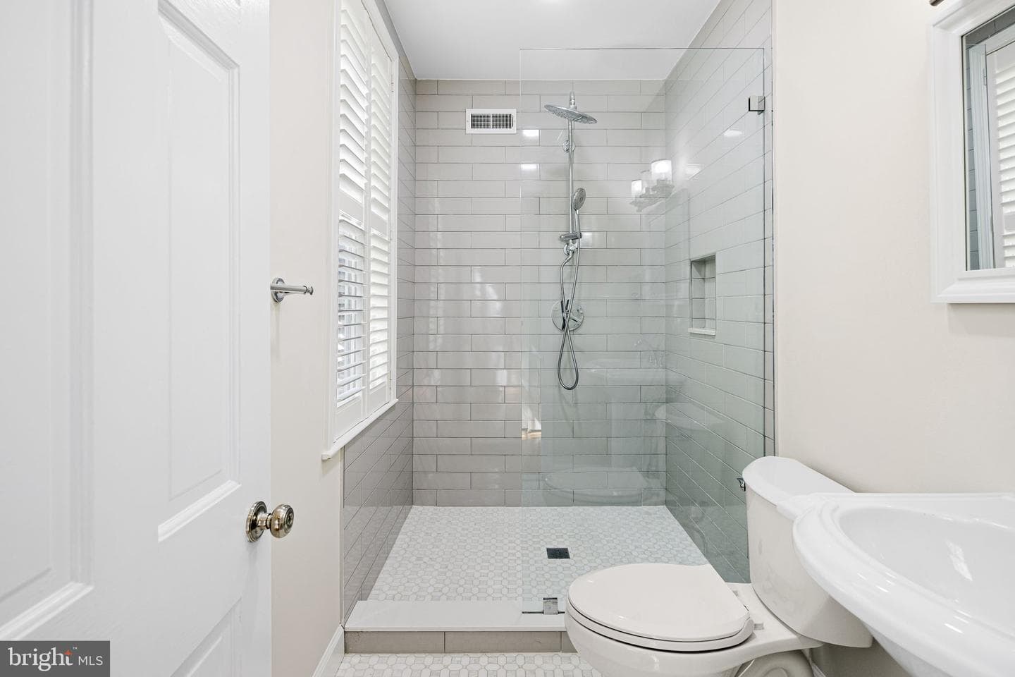 1115 Lombard Street photo 23