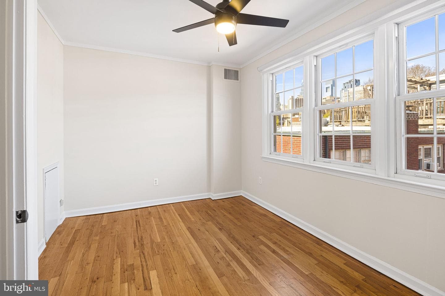 1115 Lombard Street photo 27