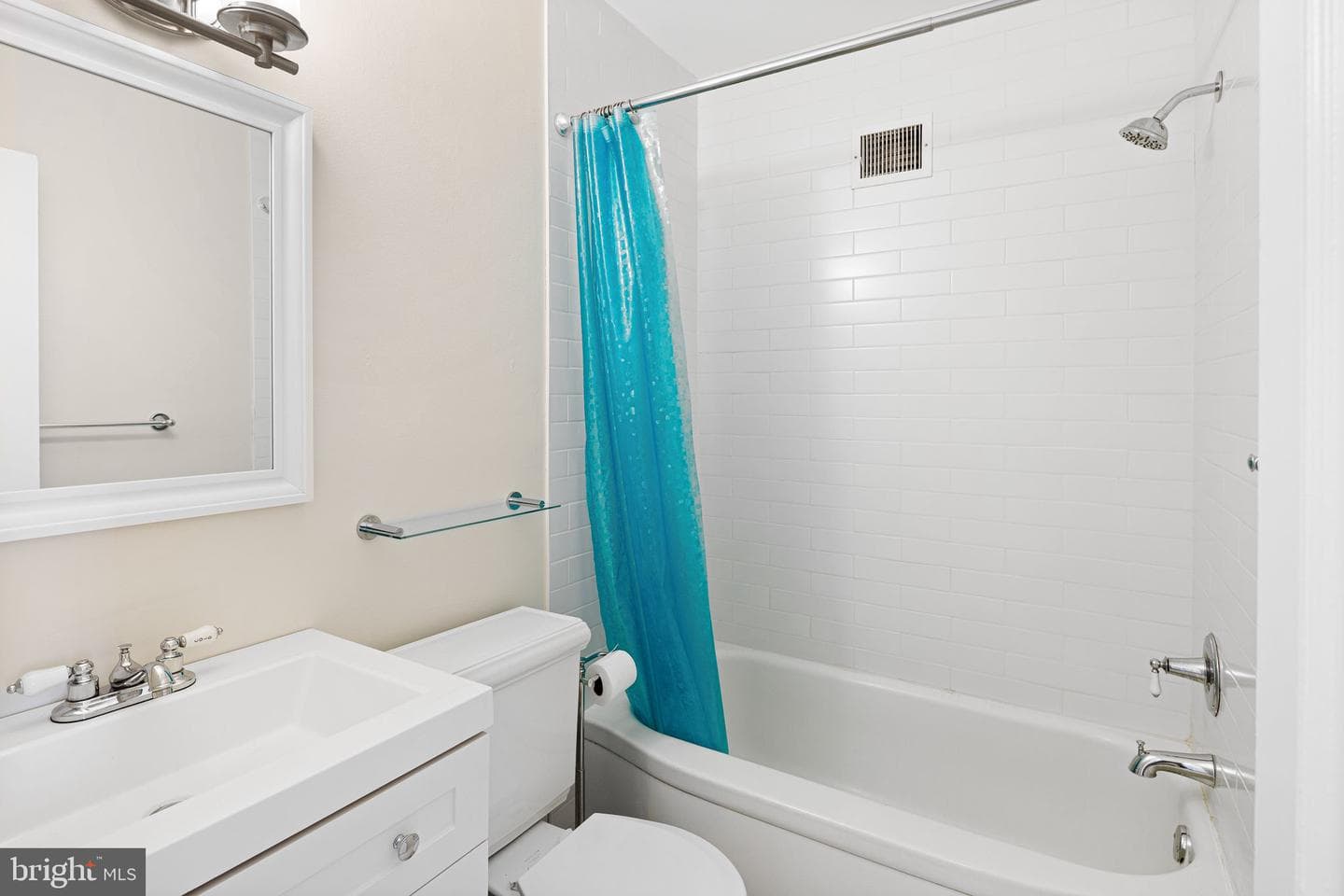 1115 Lombard Street photo 32