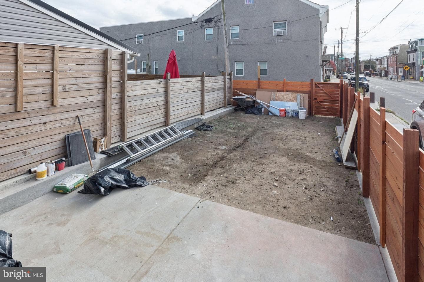 2800 Bridge Street photo 51