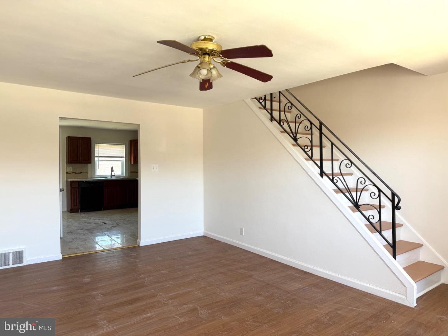 3115 Gilham Street photo 3
