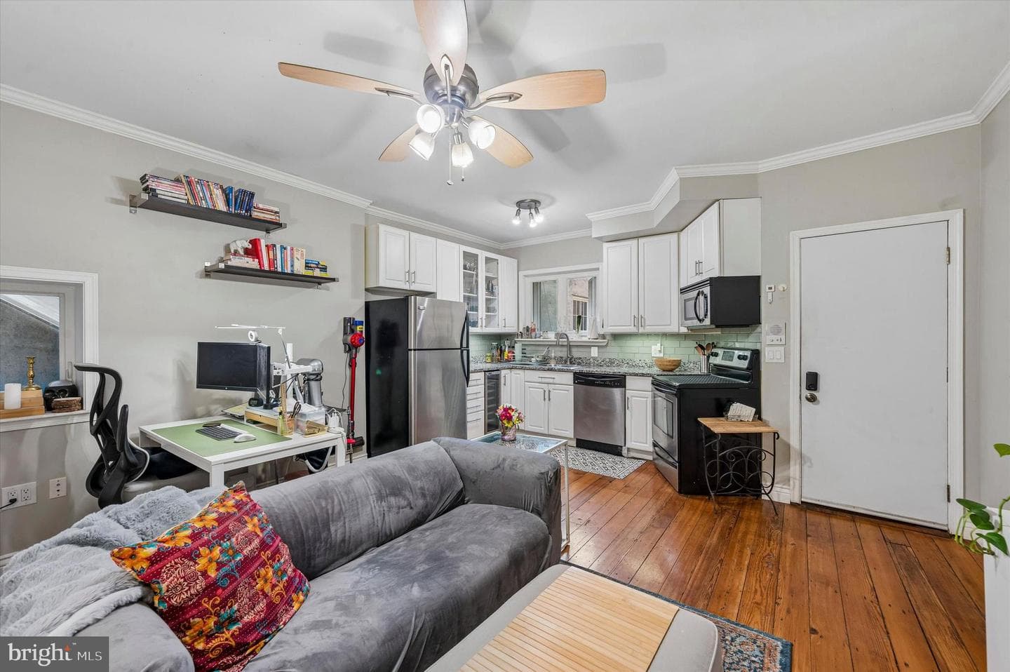 302 Lombard Street #c photo 3