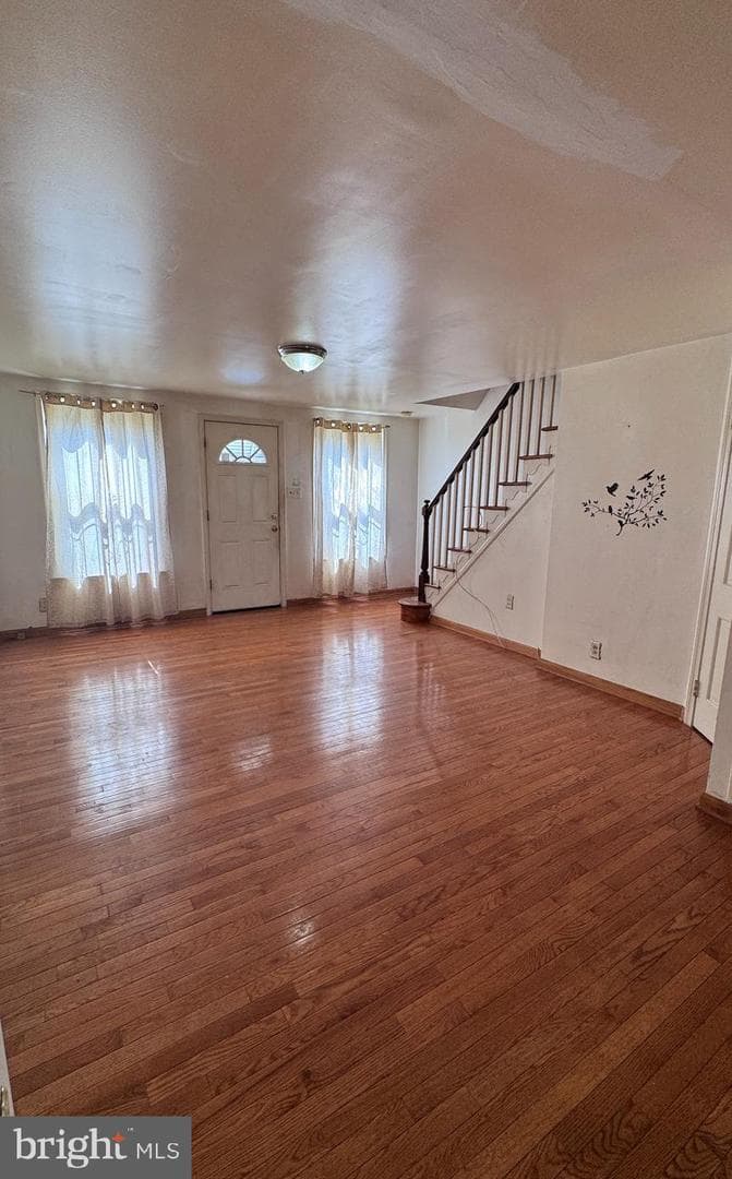 747 Landis Street photo 3