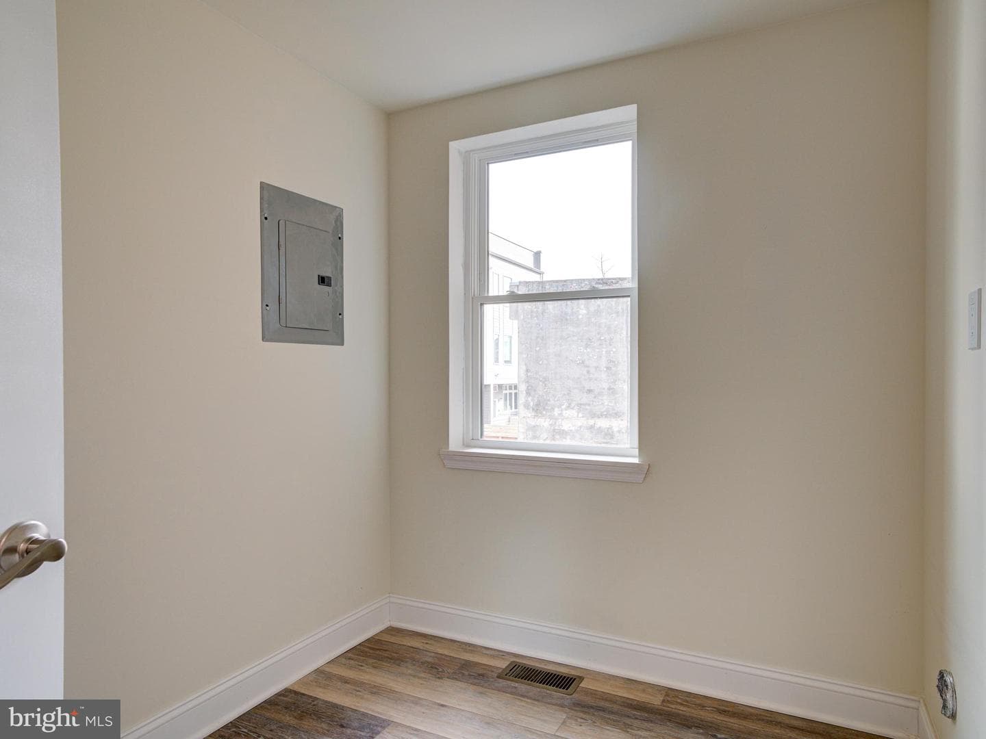 2127 E Firth Street photo 18