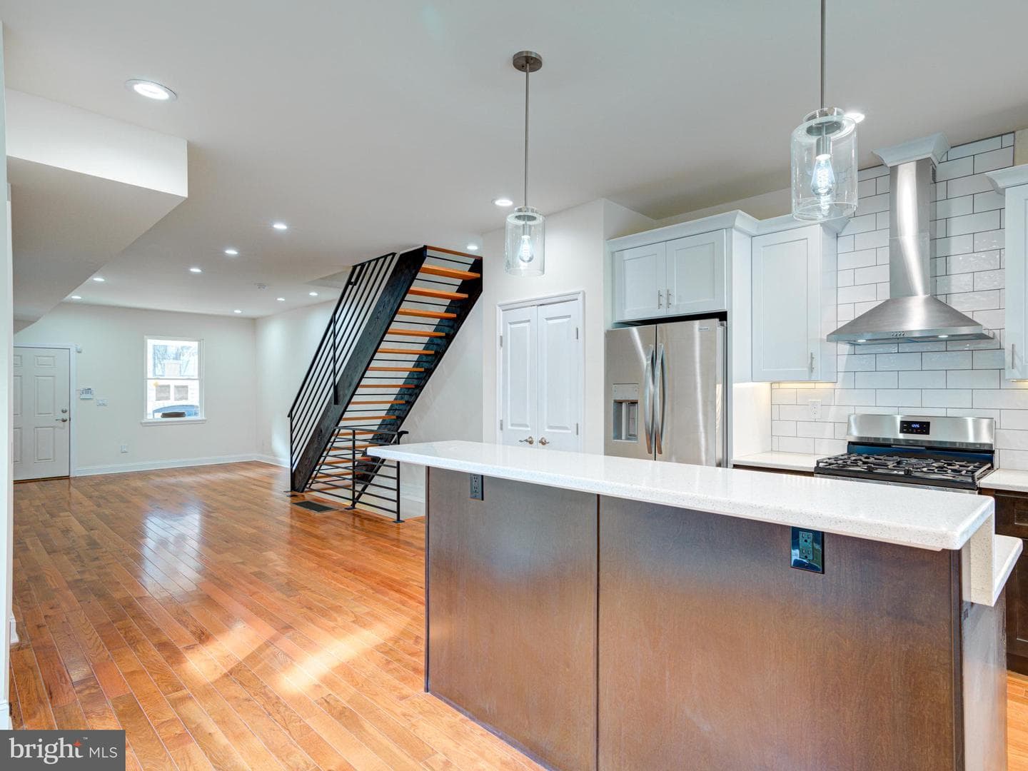 2127 E Firth Street photo 9