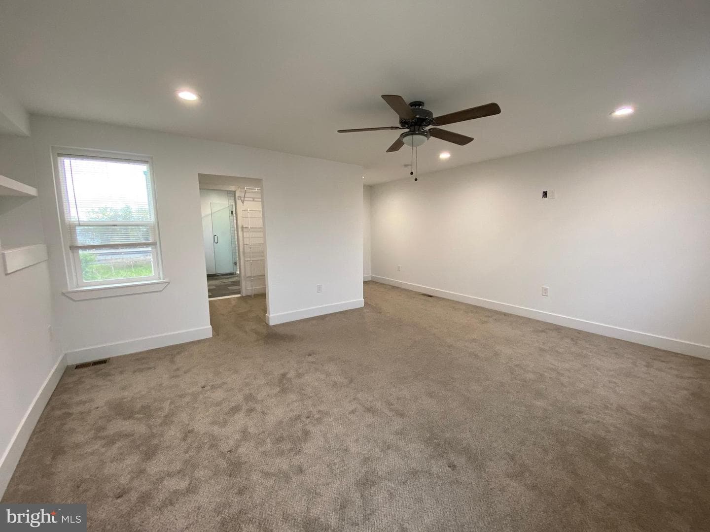 2706 E Somerset Street photo 14