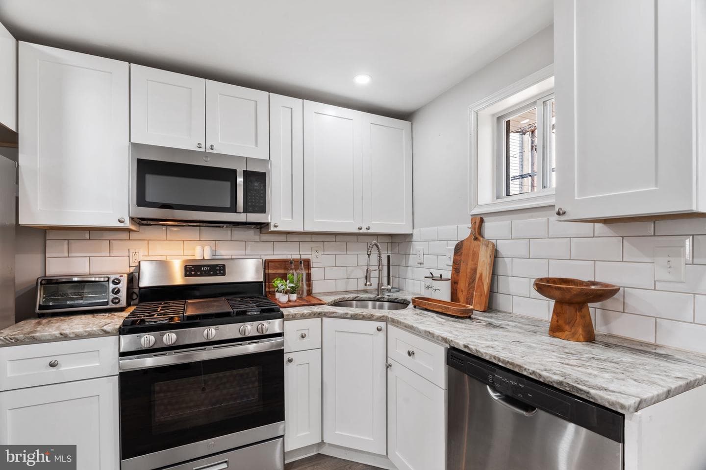 1543 S Bailey Street photo 14