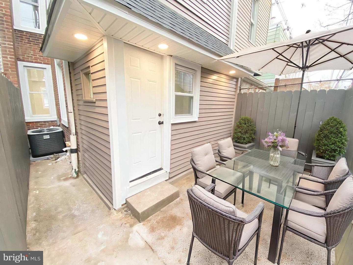 3027 Agate Street photo 28