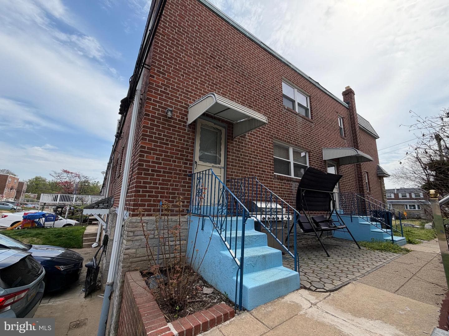 7408 Brous Avenue photo 3