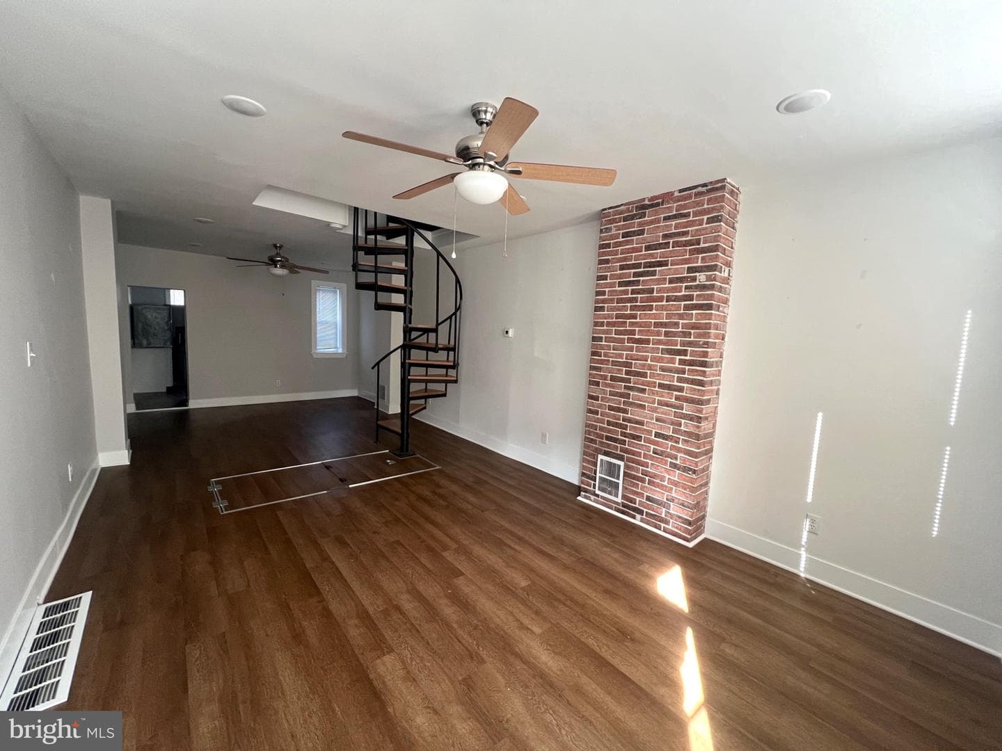 2208 Gaul Street photo 3