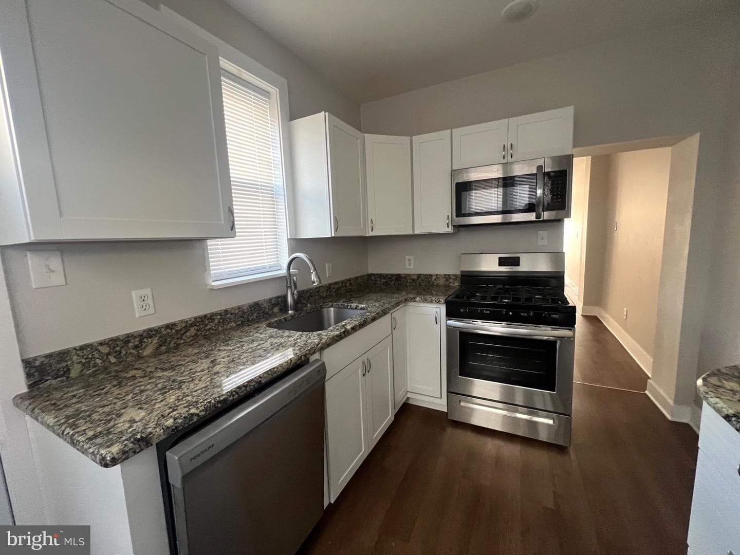 2208 Gaul Street photo 9