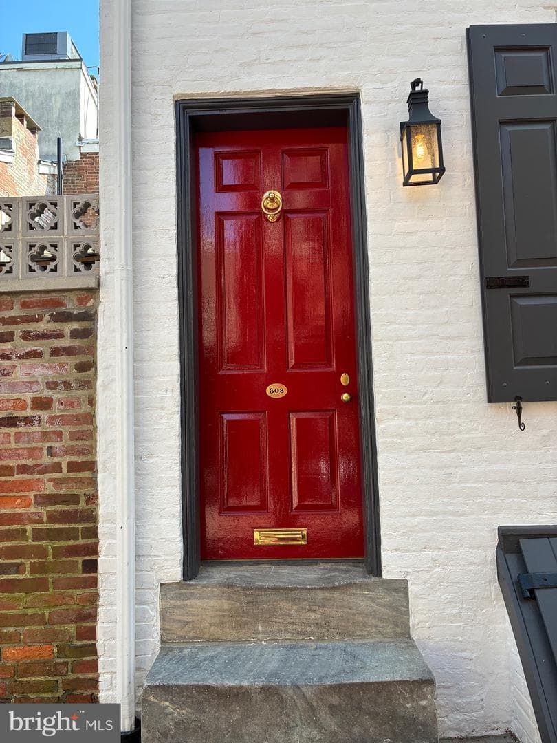 303 S American Street, Philadelphia
