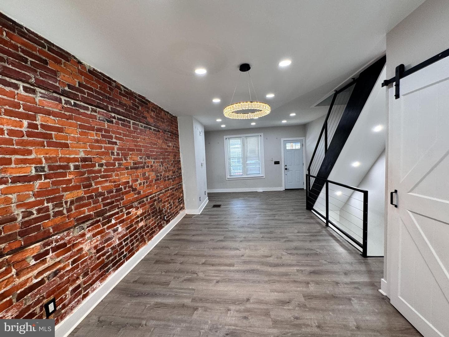 5511 Pemberton Street photo 4