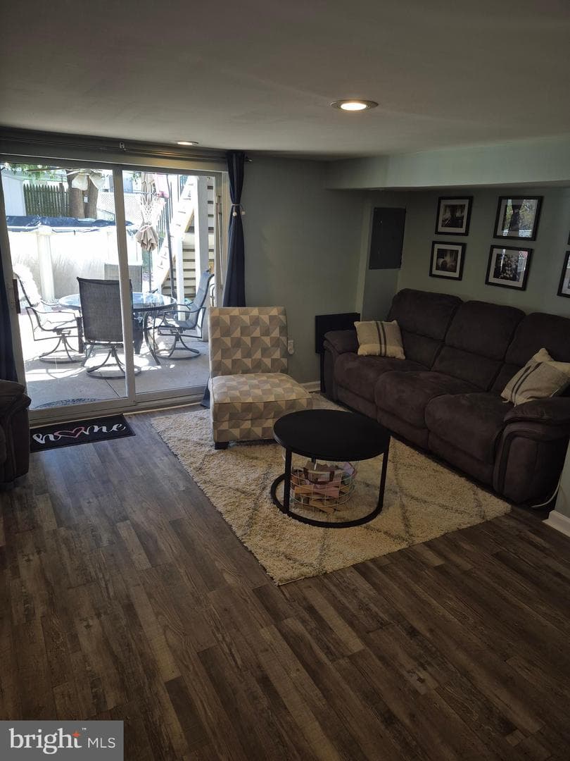 10923 Kirby Drive photo 32