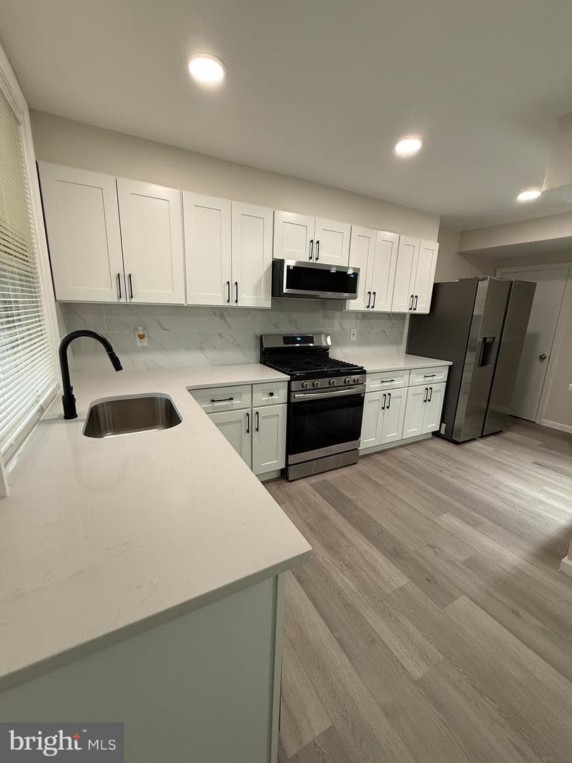 1610 Benner Street photo 18