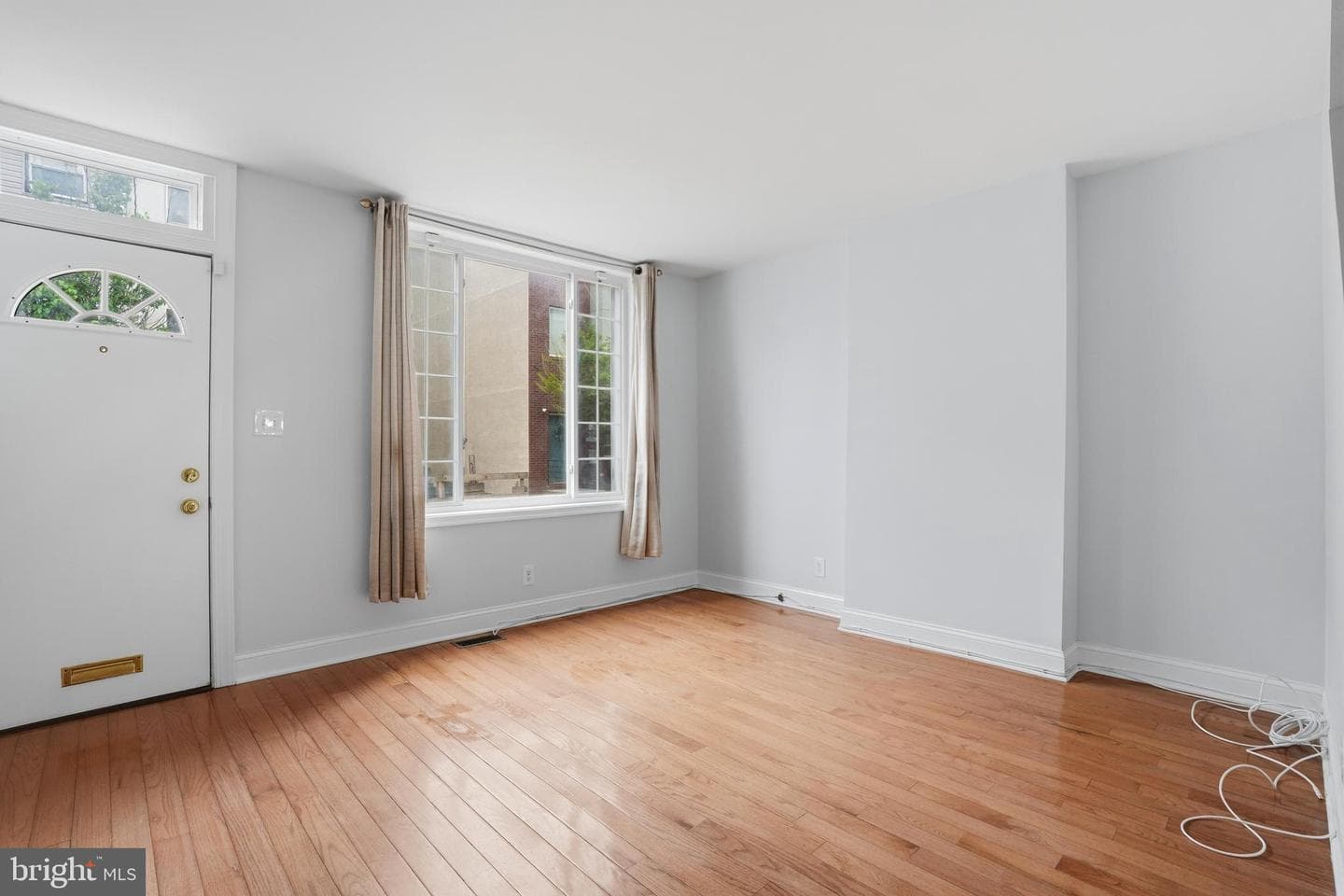2051 E Fletcher Street photo 5