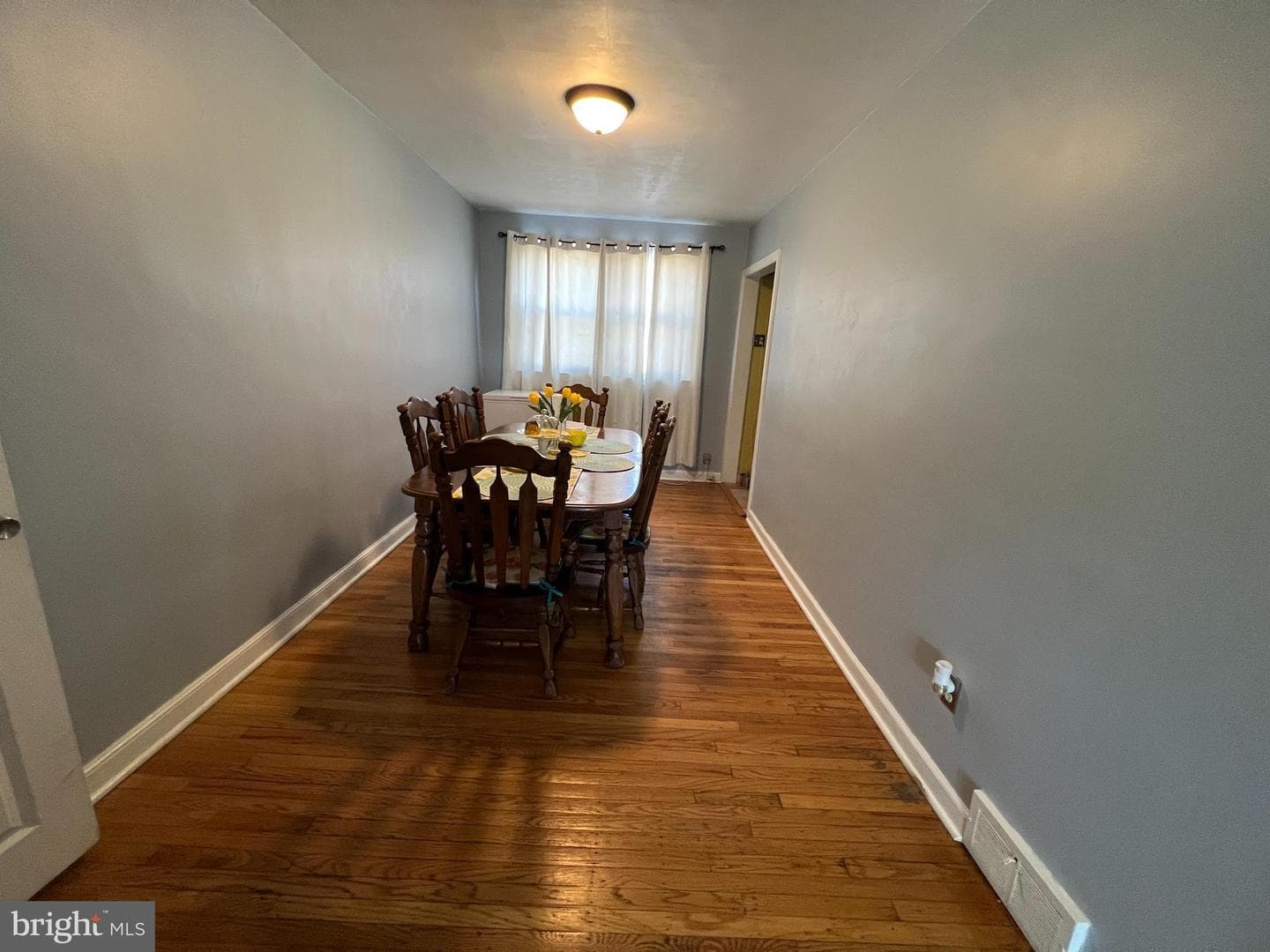 2819 Glenview Street photo 4