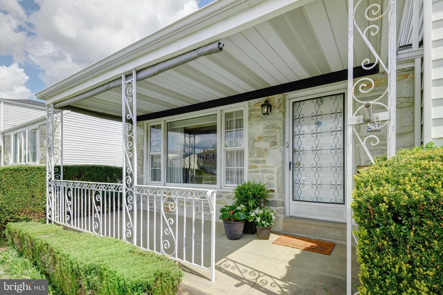 831 Regina Street photo 3