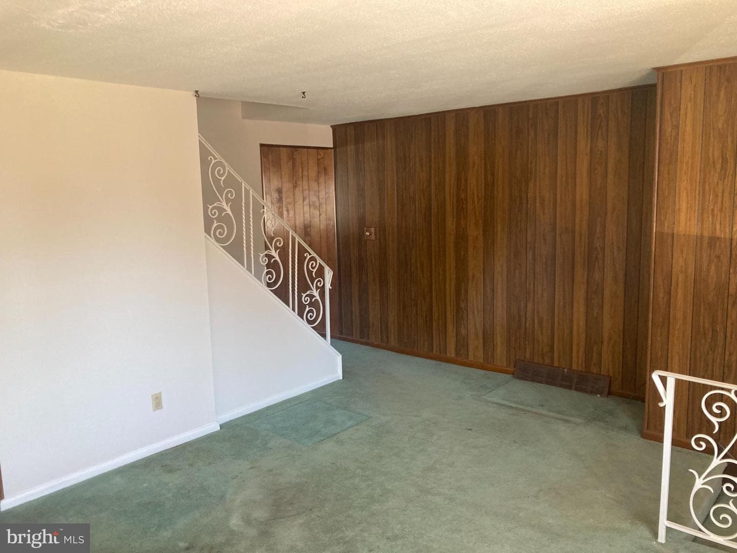 11116 Drake Drive photo 4