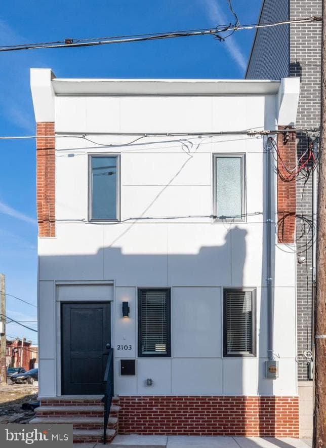 2103 E Orleans Street photo 1