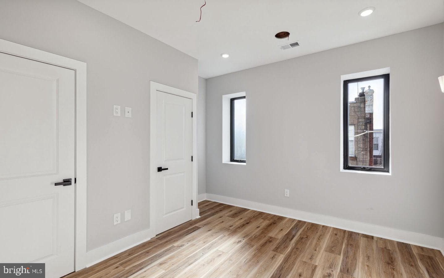 2103 E Orleans Street photo 16