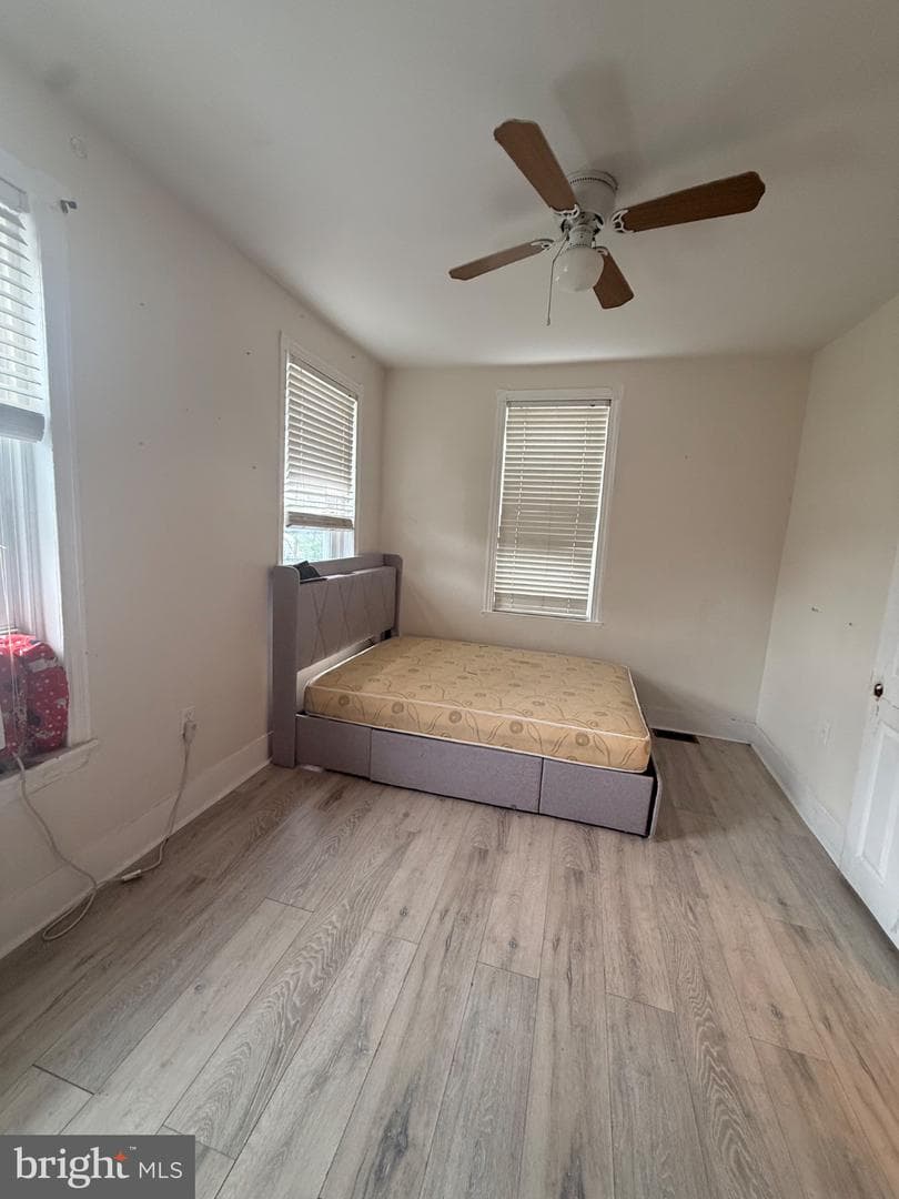 166 N Dearborn Street photo 14