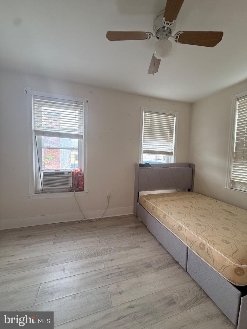 166 N Dearborn Street photo 15