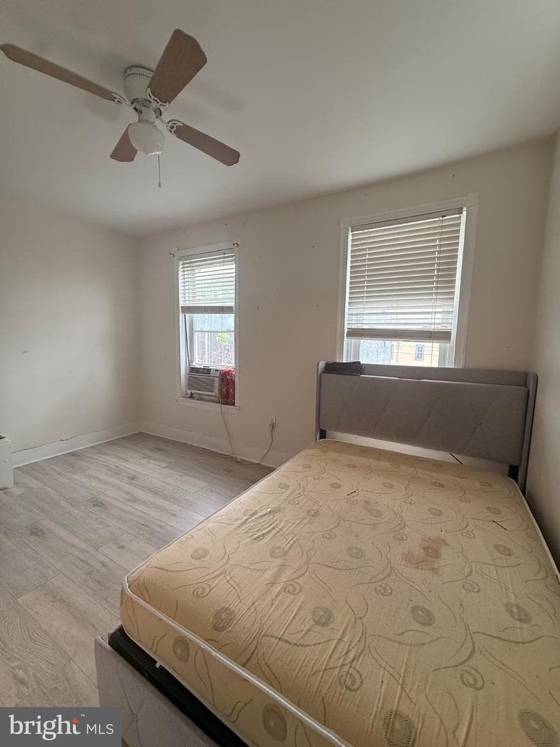 166 N Dearborn Street photo 16
