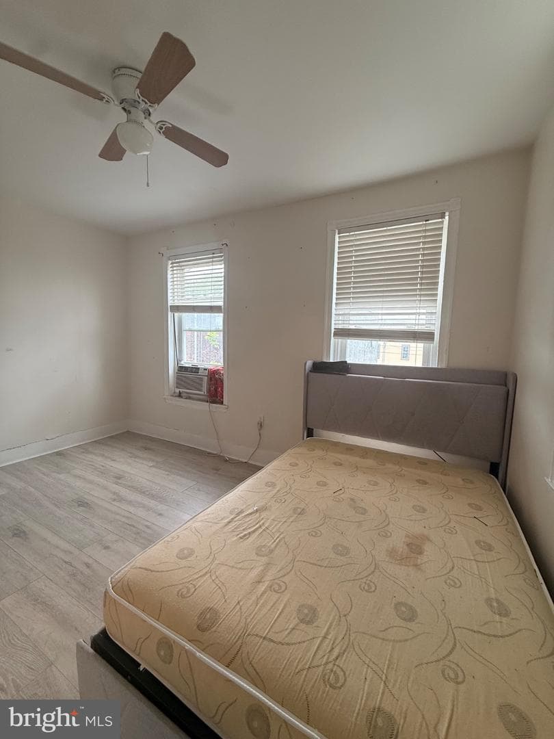 166 N Dearborn Street photo 17