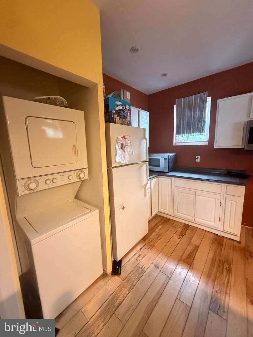 166 N Dearborn Street photo 7