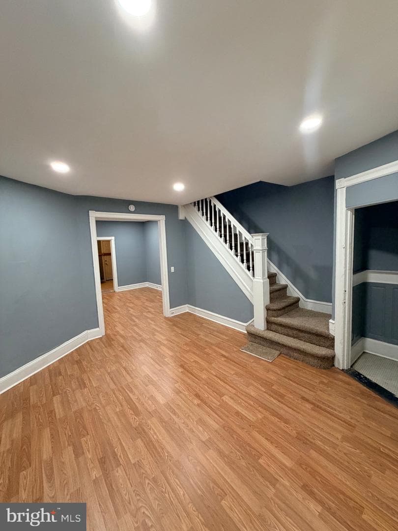 5520 Addison Street photo 3
