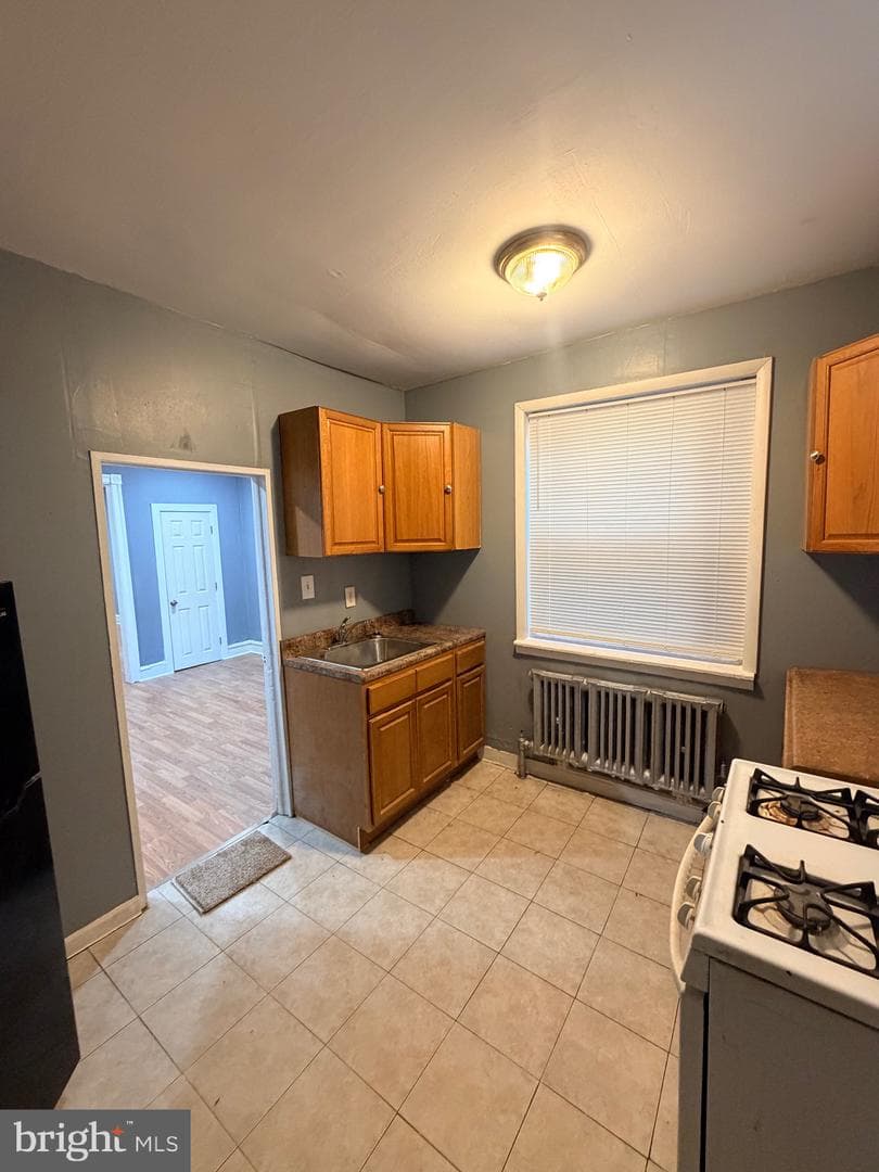 5520 Addison Street photo 8