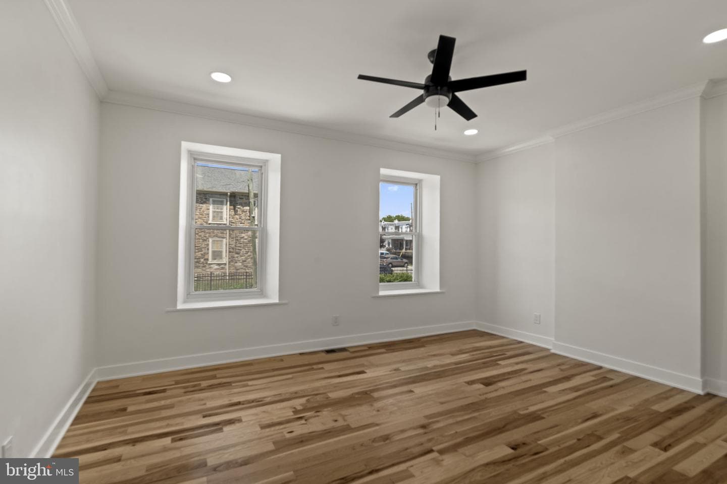 174 Lauriston Street photo 37