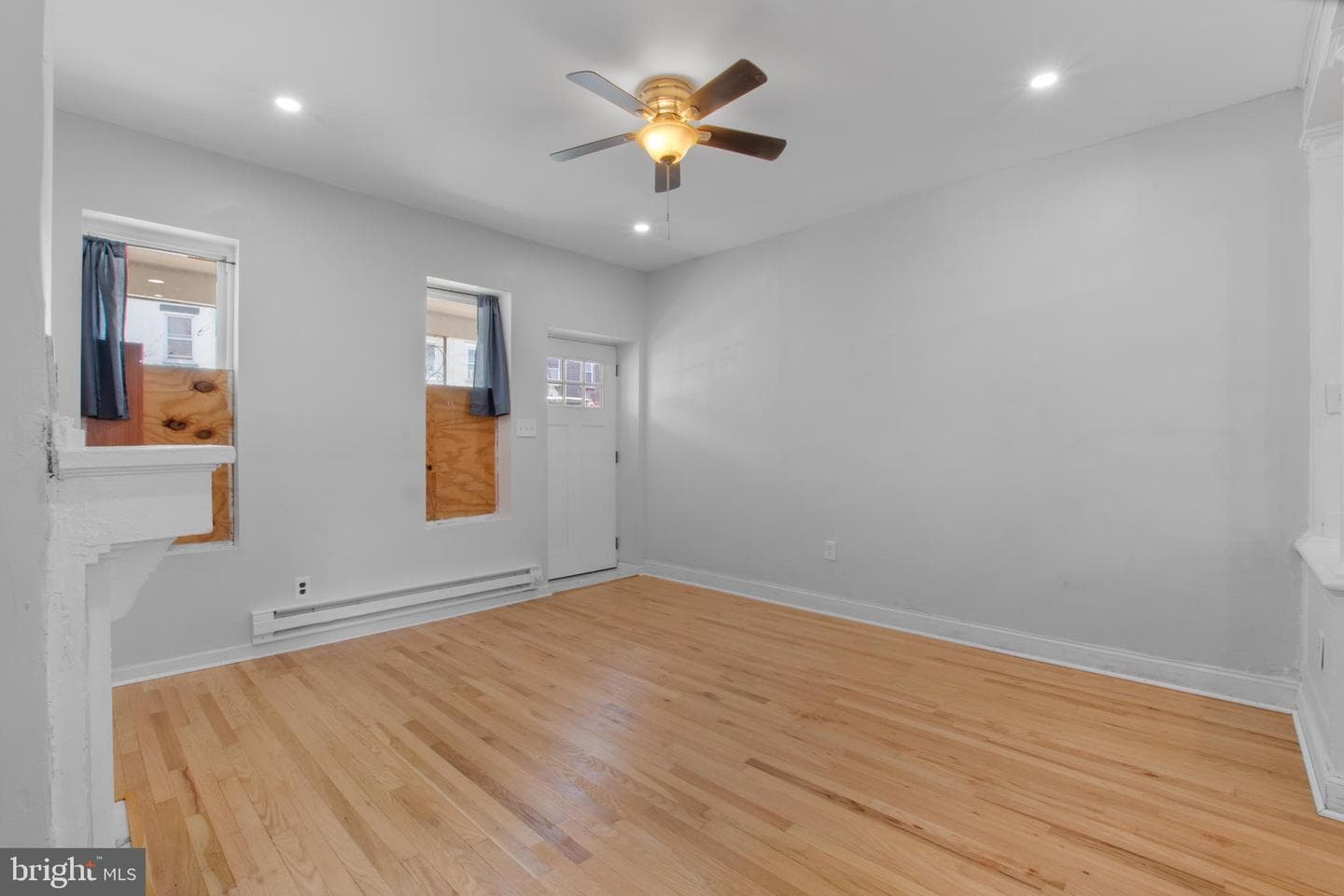 2545 N Marshall Street photo 14