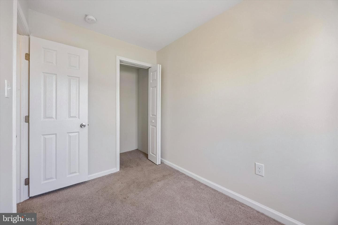 436 Lemonte Street photo 16