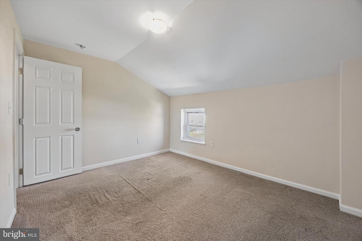 436 Lemonte Street photo 19