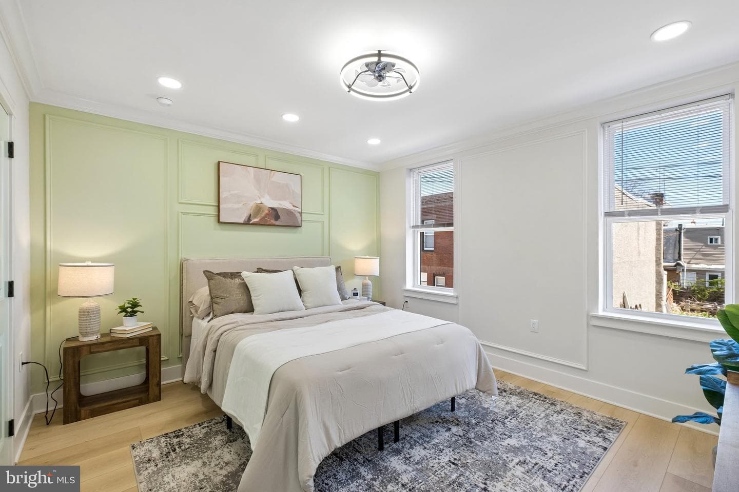 2076 E Monmouth Street, Philadelphia