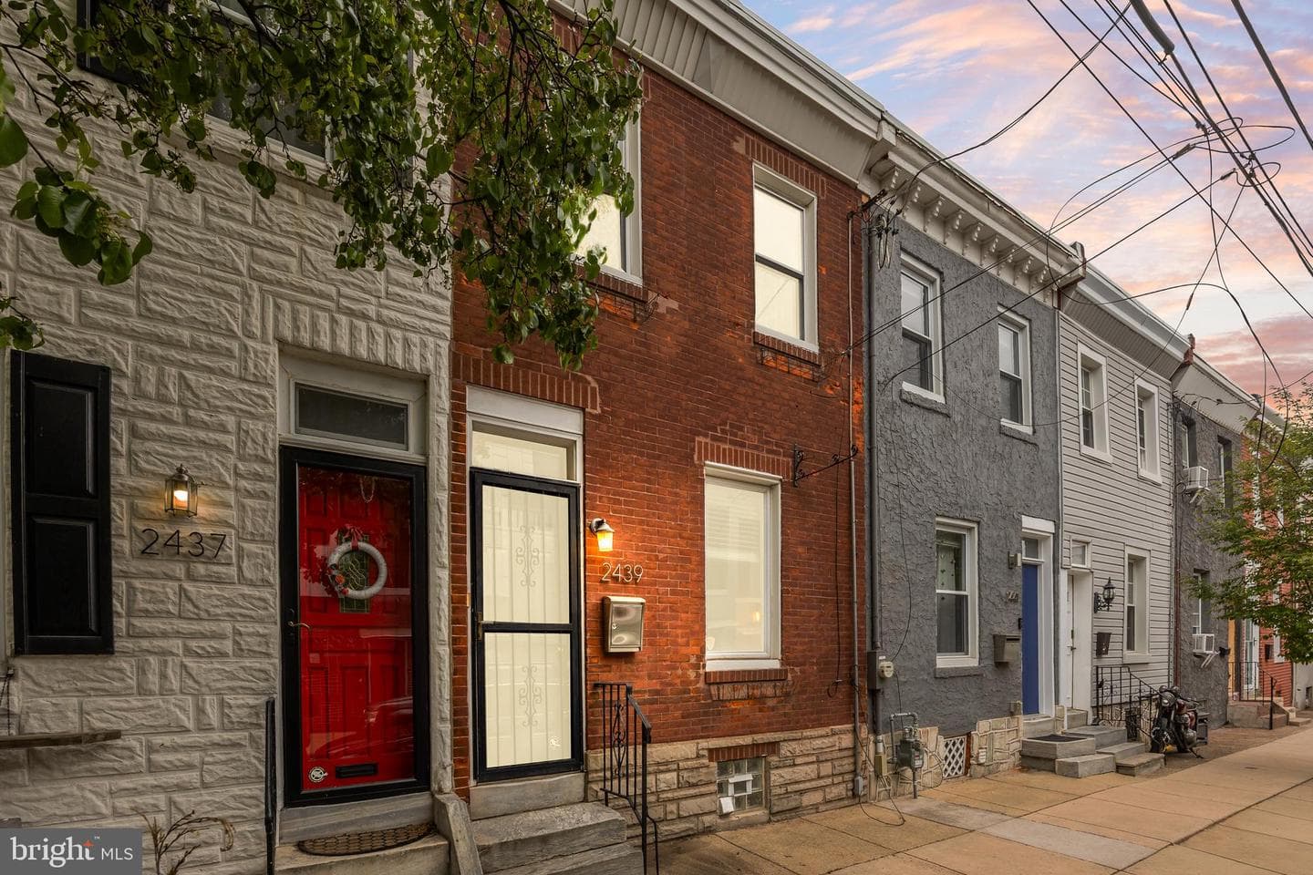 2439 E Letterly Street photo 17