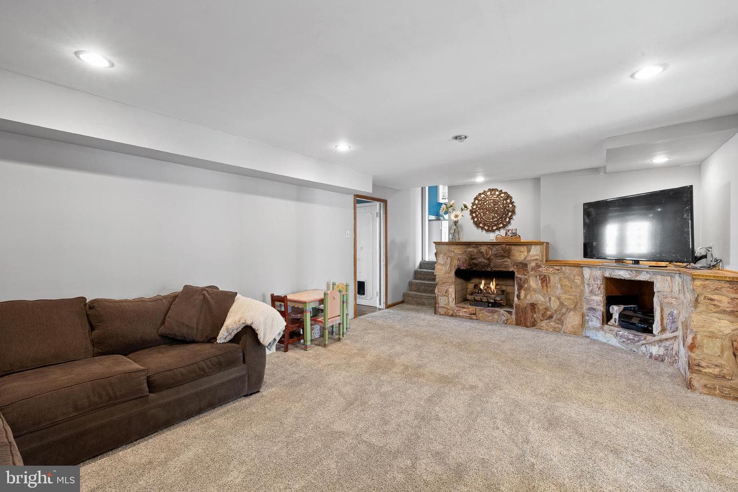 1044 Bloomfield Avenue photo 15