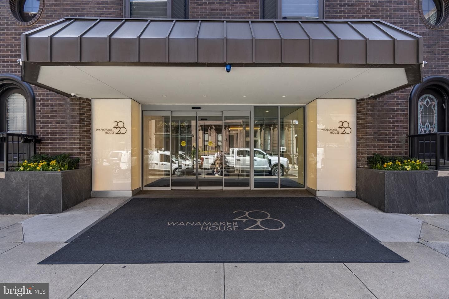 2018 Walnut Street #7b