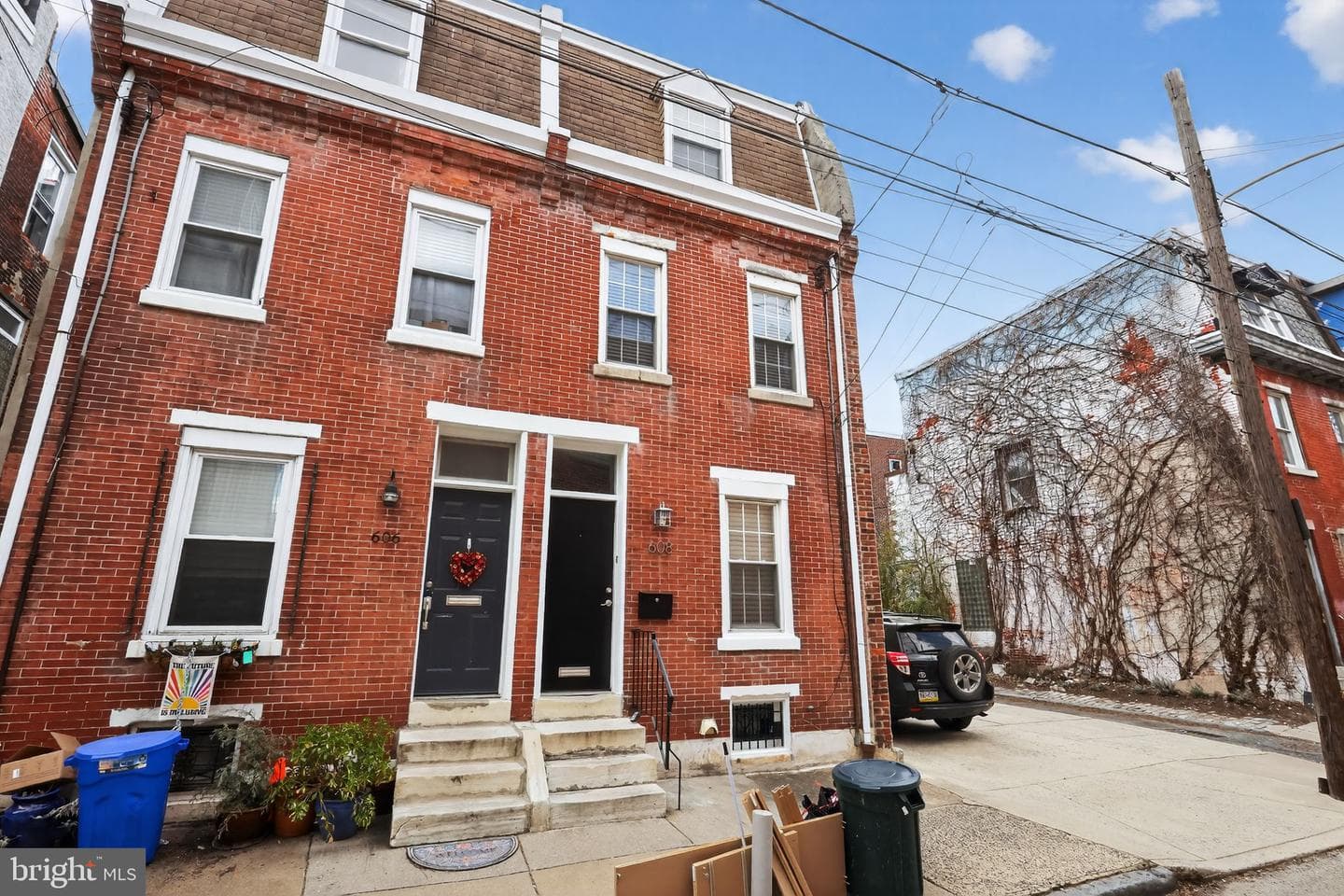 608 Kater Street photo 2