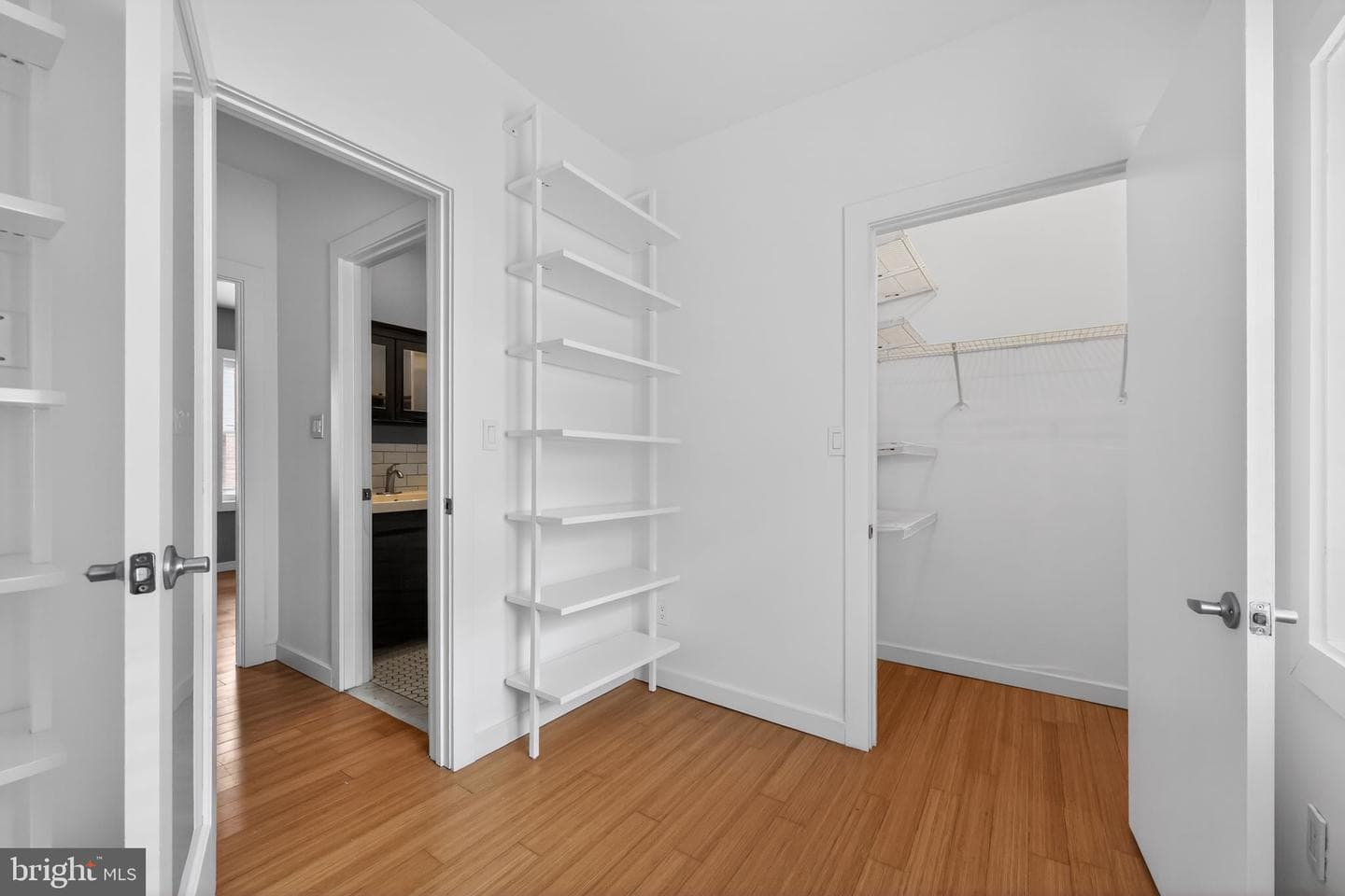 608 Kater Street photo 25