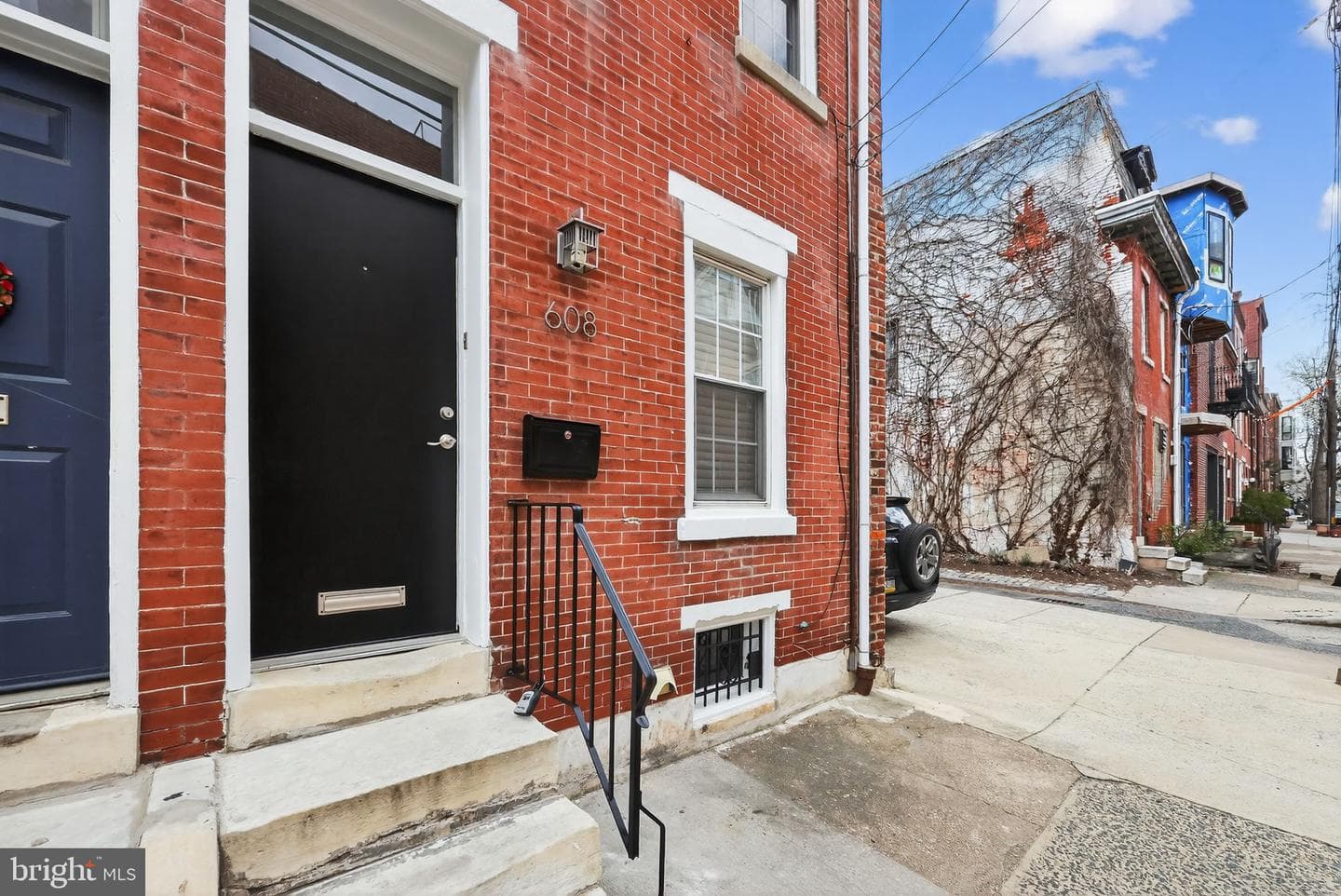 608 Kater Street photo 4