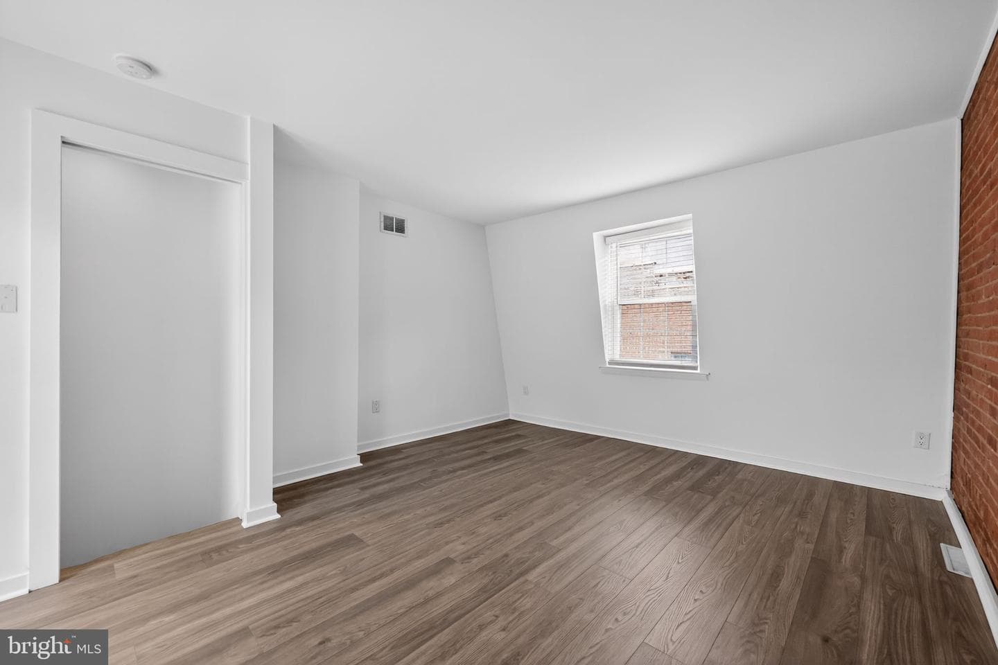 608 Kater Street photo 9