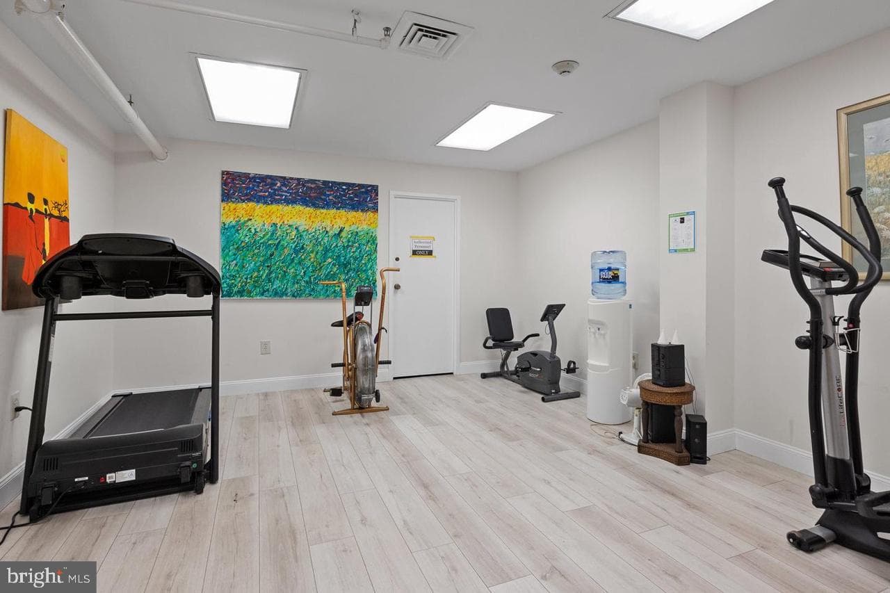 7600 Roosevelt Boulevard #701 photo 18