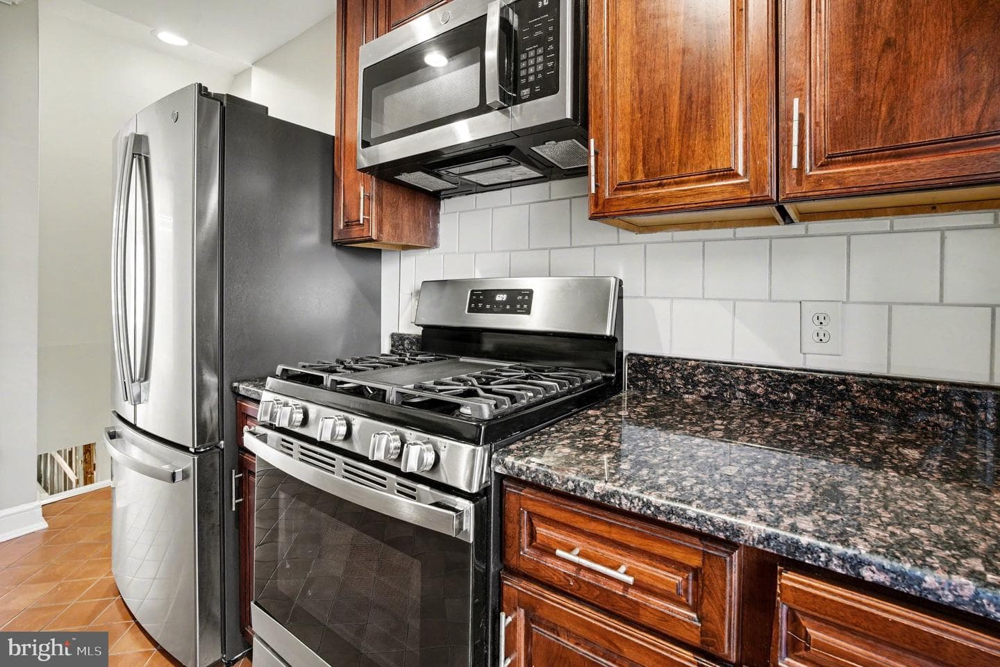 1149 S Dorrance Street photo 9