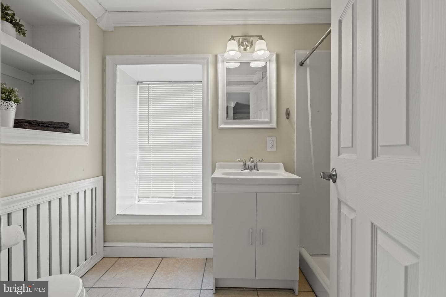 155 Jamestown Street photo 24
