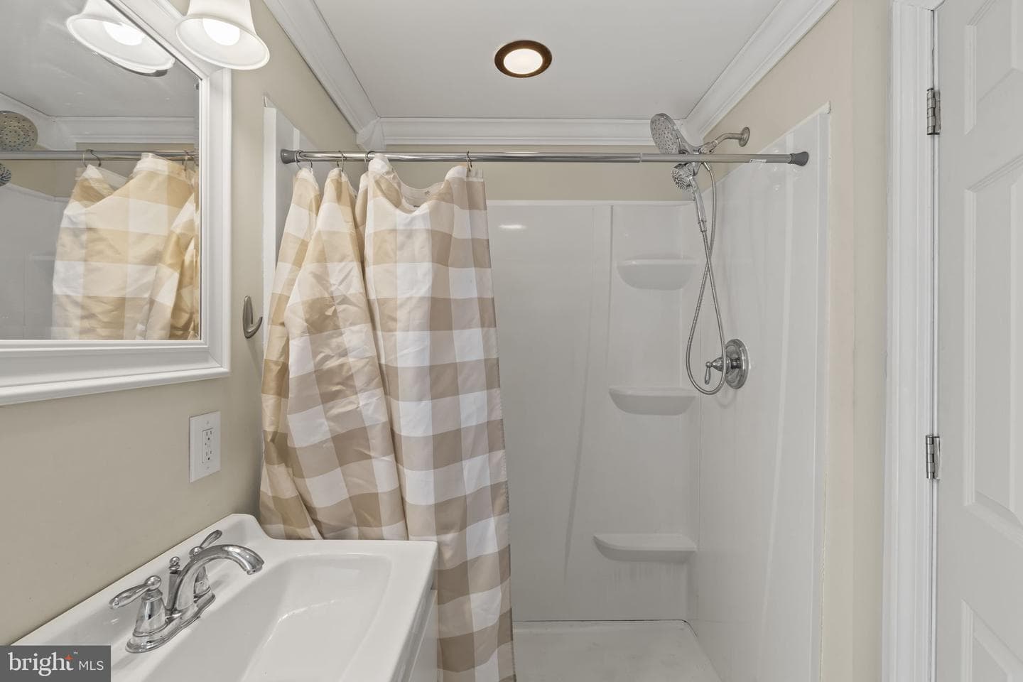 155 Jamestown Street photo 25