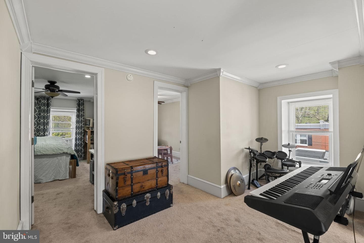 155 Jamestown Street photo 28