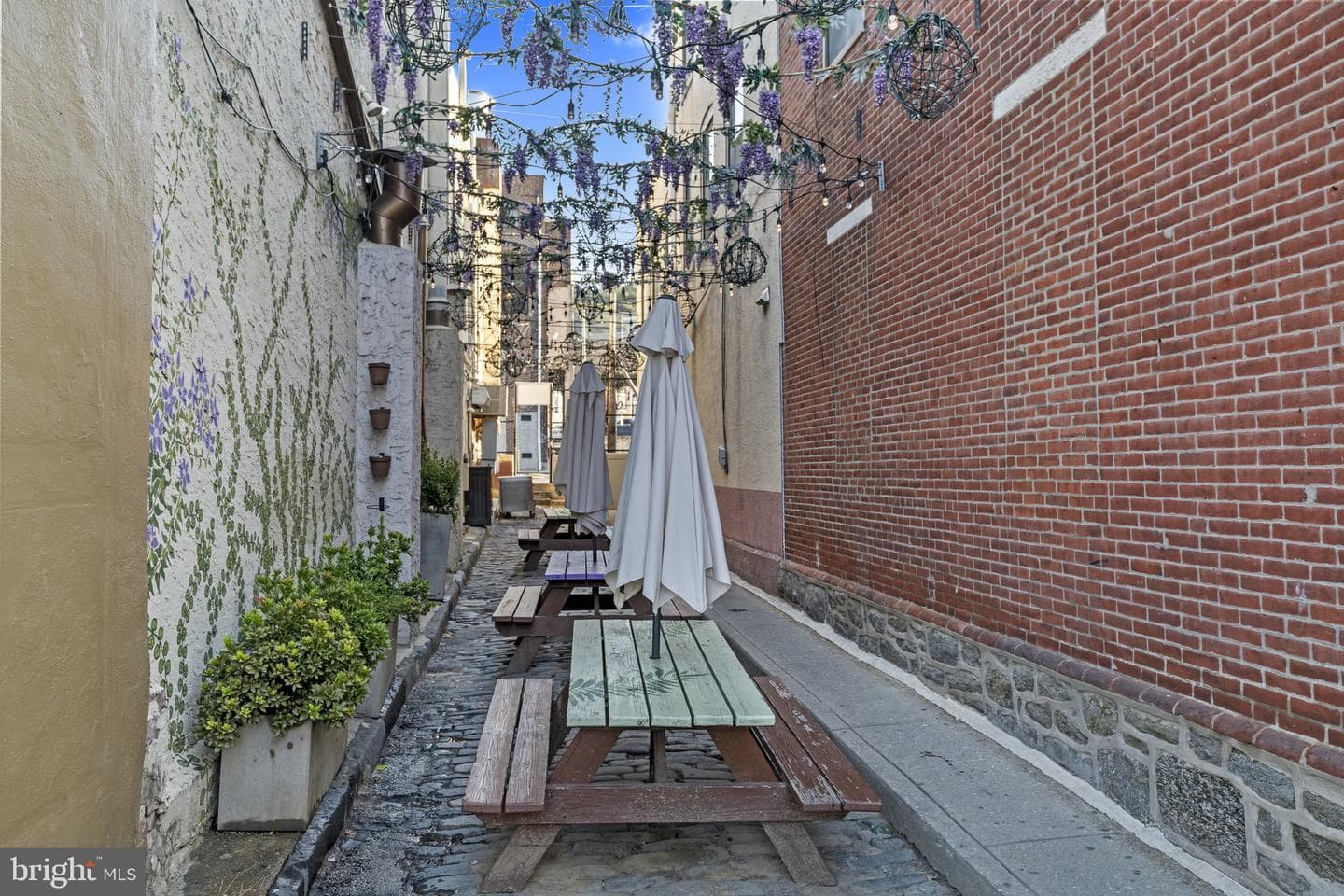 155 Jamestown Street photo 44